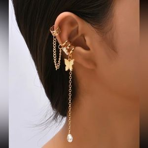 NWOT Gold 𝅺1pc Butterfly Chain Ear Cuff